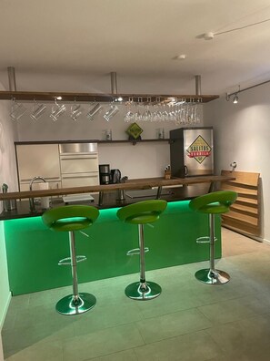 Fridge, microwave, oven, stovetop - Ferienwohnung, Familienappartement, Monteurwohnung in Diemelsee-adorf (Diemelsee)