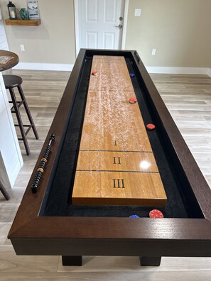 Spielezimmer