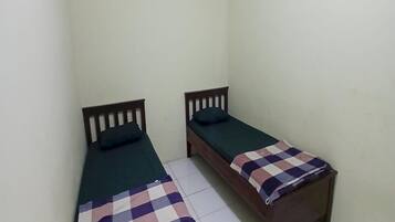 Chambre Deluxe avec lits jumeaux | Wi-Fi gratuit, draps fournis