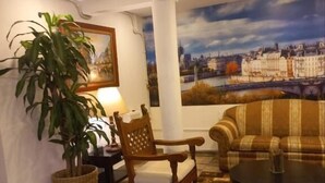 Living area - Mosaic House Hotel (Bogotá)