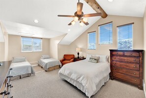 2 Schlafzimmer, Bügeleisen/Bügelbrett, Internetzugang, Bettwäsche