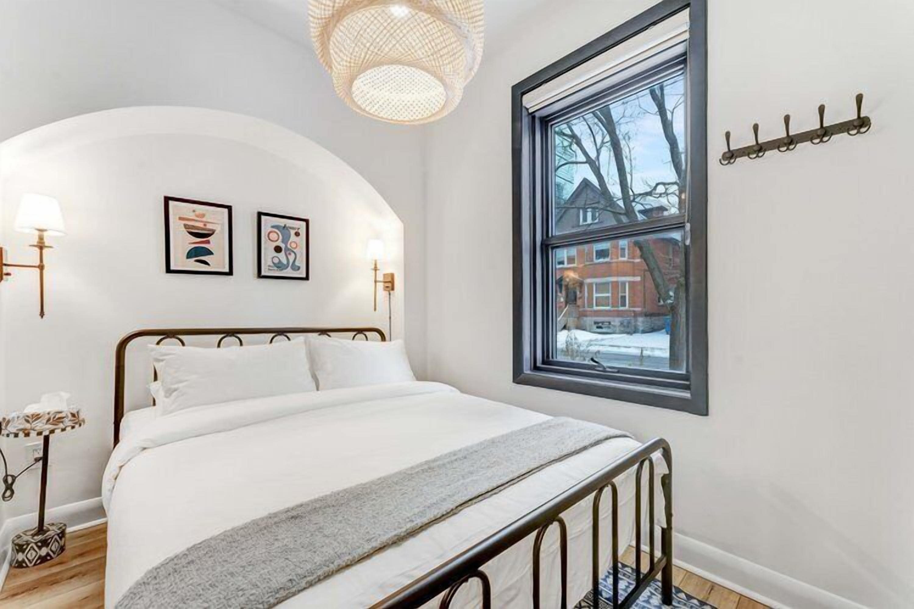 Chambre Junior, 1 grand lit, non-fumeurs, salle de bains privée | 1 chambre, bureau, espace de travail pour ordinateur portable