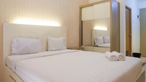 Studio - Vibrant Modern Studio Room At Bale Hinggil Apartment (Surabaya)
