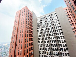 Exterior - Cozy And Simply Studio Transpark Juanda Bekasi Timur Apartment (Bekasi)