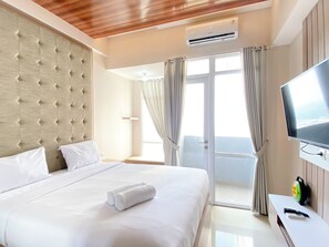 Studio - Modern Studio At Vasanta Innopark Apartment (Cikarang)