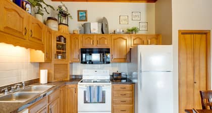 Cozy Belgrade Cottage w/ Wood-Burning Stove!