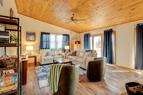 Cozy Belgrade Cottage w/ Wood-Burning Stove!