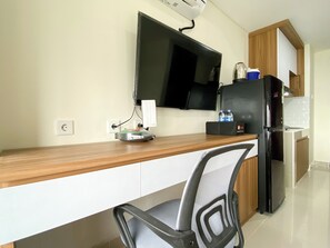 Desk - Cozy Living Studio Pollux Chadstone Apartment (Cikarang)