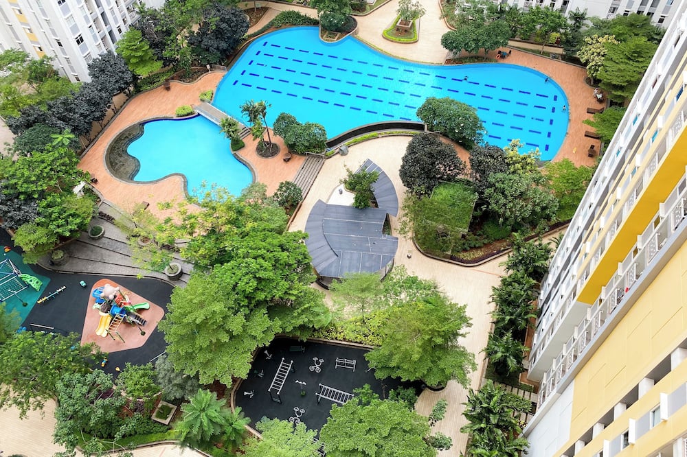 Warm Living And Homey 2Br At Springlake Summarecon Bekasi Apartment