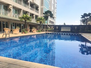 室外游泳池