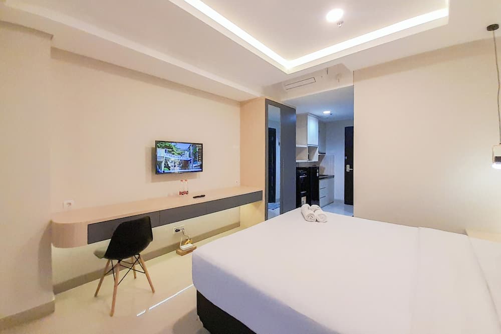 Best Deal And Comfortable Studio At Patraland Amarta Apartment