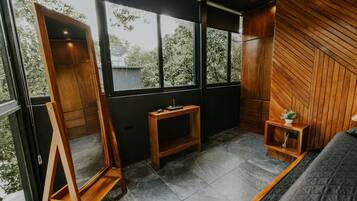 1 chambre, fer et planche Ă repasser, Wi-Fi, draps fournis