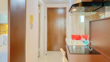 Studio | Private kitchen | Fridge, stovetop, rice cooker