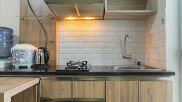Apartment | Private kitchen | Fridge, stovetop, rice cooker