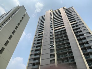Exterior - Strategic And Nice Studio At Daan Mogot City Apartment (Jakarta)