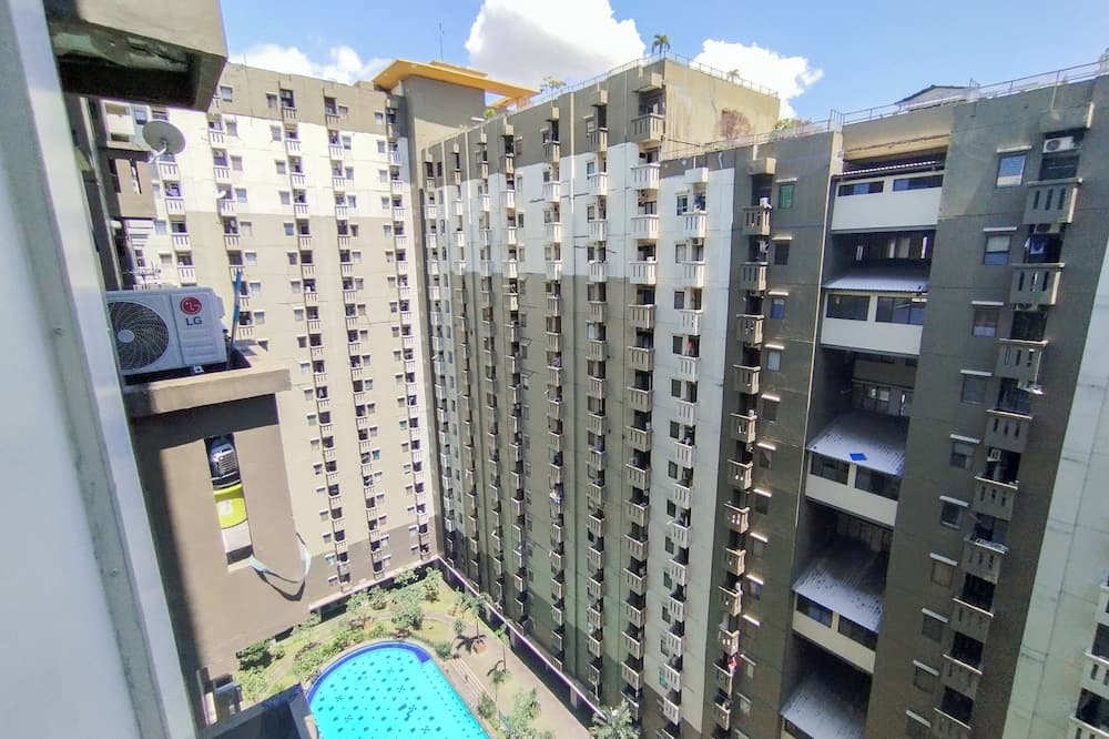 Best Deal And Comfy 1Br Apartment Gateway Ahmad Yani Cicadas