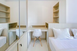 2 bedrooms, free WiFi - Great Deal And Homey 2Br Tokyo Riverside Pik 2 Apartment (Jakarta)