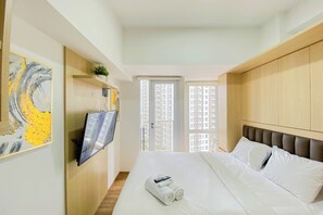 Studio | Free WiFi, bed sheets - Cozy Designed Studio Tokyo Riverside Pik 2 Apartment (Jakarta)