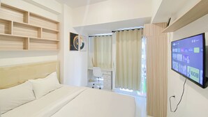 Studio - Warm And Simply Look Studio Tokyo Riverside Pik 2 Apartment (Jakarta)