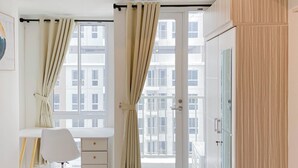 Interior - Warm And Simply Look Studio Tokyo Riverside Pik 2 Apartment (Jakarta)