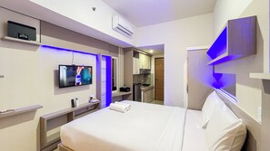 Studio | Free WiFi - Best Choice Studio Apartment At Vida View Makassar (Makassar)