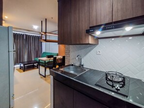 Appartement | Cuisine privée | Réfrigérateur, plaque de cuisson, cuiseur de riz