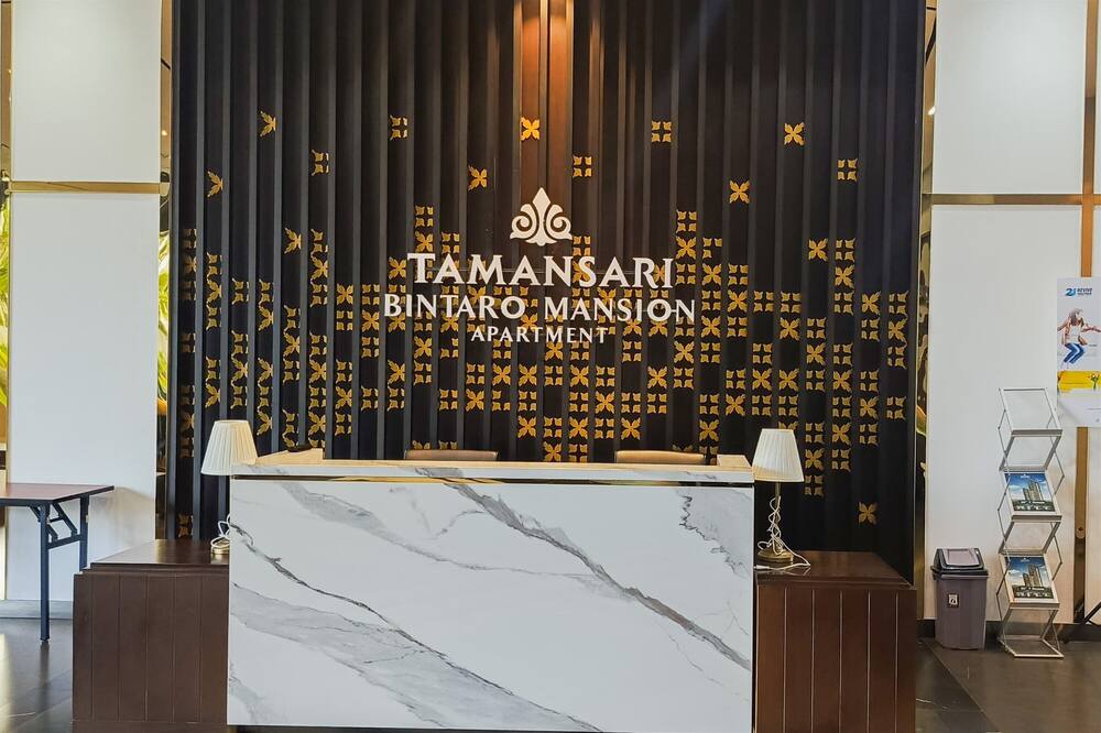 Cozy And Well Furnished 1Br At Tamansari Bintaro Mansion Apartment