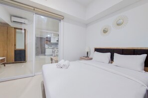 1 bedroom, free WiFi - Homey And Cozy Living 1Br Tamansari Bintaro Mansion Apartment (South Tangerang)