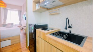 Appartamento | Cucina privata | Frigorifero con congelatore, piano cottura