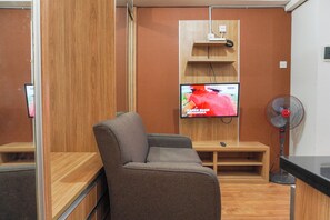 Apartment | Living area - Combined And Spacious 3Br At Green Pramuka City Apartment (Jakarta)
