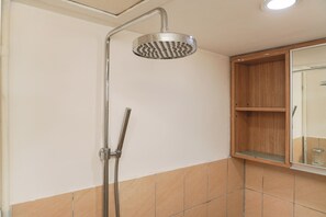 Apartamento | 3 quartos, Wi-Fi de cortesia