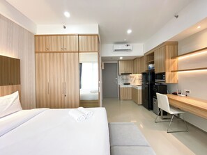 Studio | Free WiFi - Cozy Living Studio At Vasanta Innopark Apartment (Cikarang)