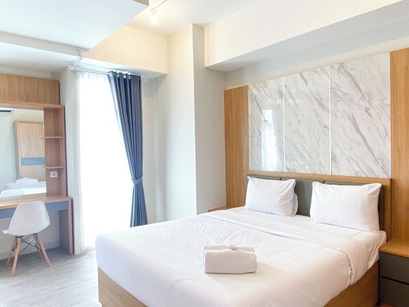 Studio | Free WiFi - Homey And Spacious Studio Vasanta Innopark Apartment (Cikarang)