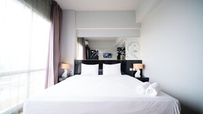 Free WiFi - Homey Studio No Kitchen At Grand Darmo Suite Apartment (Surabaya)