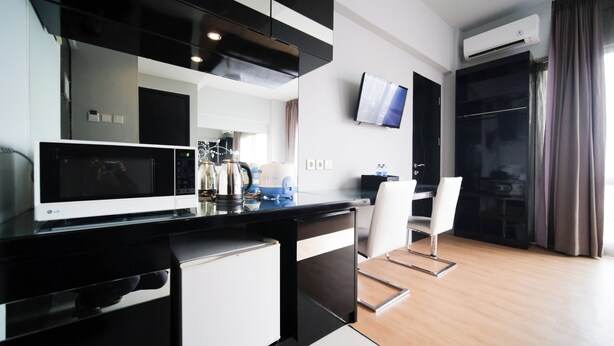Studio - Homey Studio No Kitchen At Grand Darmo Suite Apartment (Surabaya)