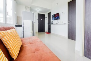 Living area - Fully Furnished With Cozy Designed 2Br Serpong Garden Apartment (Cisauk)