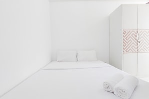 2 bedrooms, free WiFi - Fully Furnished With Cozy Designed 2Br Serpong Garden Apartment (Cisauk)