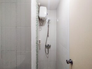 Studio | Bathroom - Nice And Strategic Studio Room At Tamansari Panoramic (Bandung)