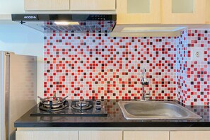 Studio | Bếp riêng | Tủ lạnh, bếp nấu 