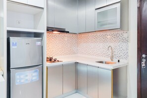 Studio | Eget kök | Kylskåp och spishäll