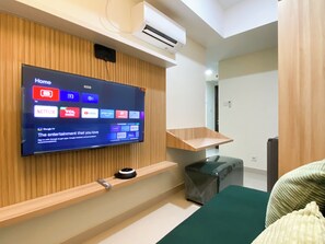 Interior - Good Deal 1Br With Working Room At Pollux Chadstone Apartment (Cikarang)