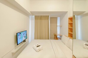 Studio | Free WiFi - Cozy Studio Apartment Tokyo Riverside Pik 2 (Teluknaga)