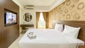 Studio | Free WiFi - Homey And Comfort Living Studio Apartment Warhol (W/R) Residences (Semarang)