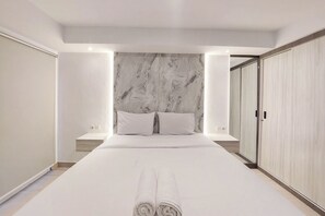Studio | Free WiFi - Simply Look Studio Apartment At Mansyur Residence (Medan)