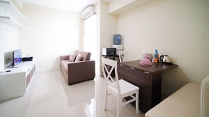 Apartment | Living area - Best Choice And Cozy Living 2Br At Bale Hinggil Apartment (Surabaya)