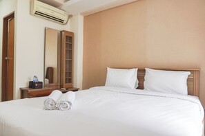 Studio | Free WiFi - Best Price And Restful Studio At Tifolia Apartment (Jakarta)