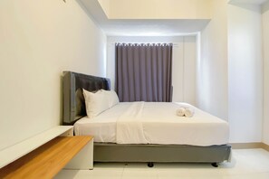 2 bedrooms, free WiFi - Brand New And Restful 2Br At Tokyo Riverside Pik 2 Apartment (Jakarta)