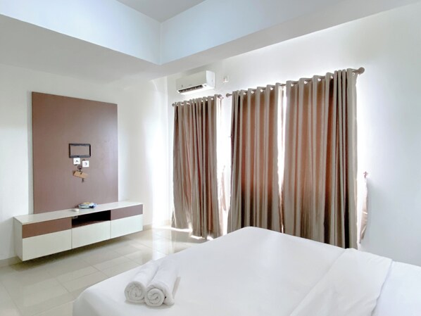 Apartment - Best Price And Comfortable 2Br Park View Condominium Apartment (Depok)