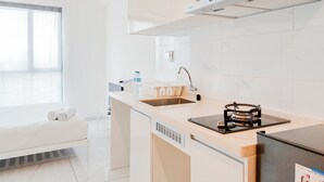 Interior - Strategic And Nice Studio At Sky House Alam Sutera Apartment (Tangerang)