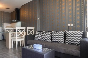 Interior - Good And Homey 2Br At Nifarro Park Apartment (Jakarta)
